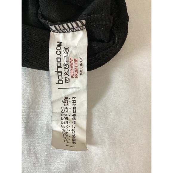 Boohoo Top Women's Size 18 Black Cut Sleeve Embroidered High Collar Cropped - Picture 10 of 10